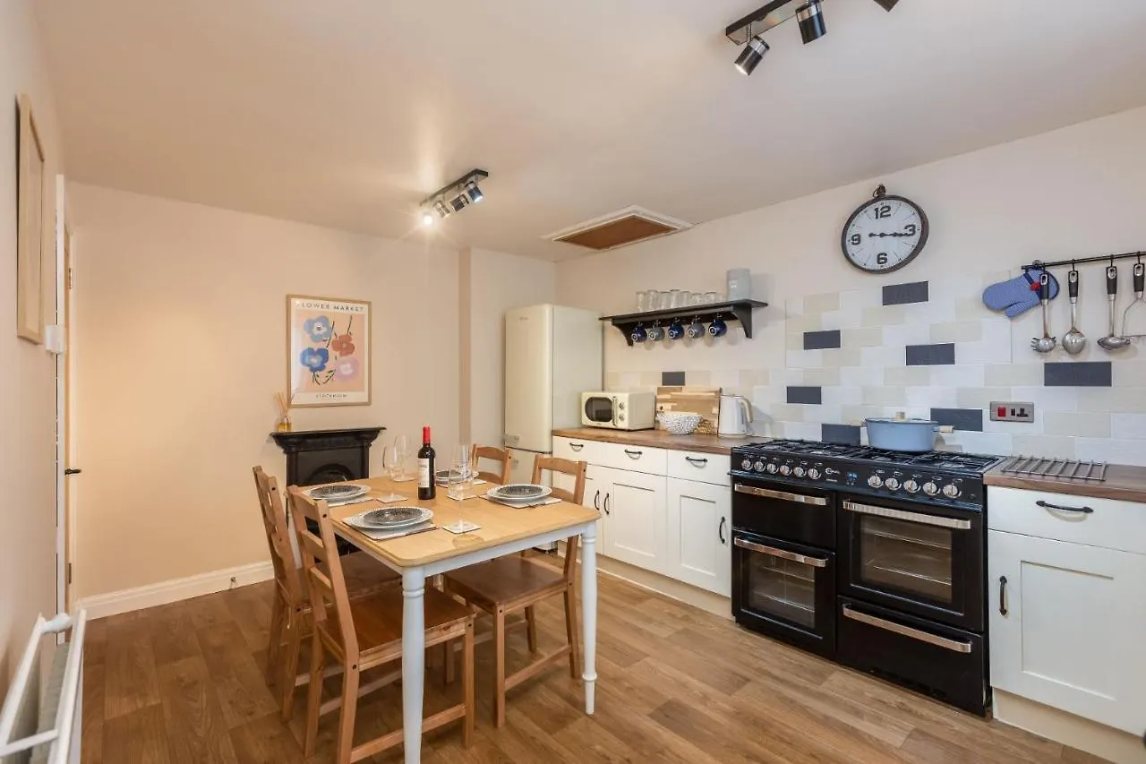 Broomfield Cottage Nr Pickering - Dogs Stay For Free 英国